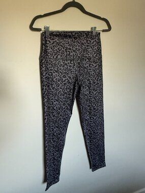THE GYM PEOPLE/The Free Yoga Womens Large Leopard Print Leggings Gray Black NWT
